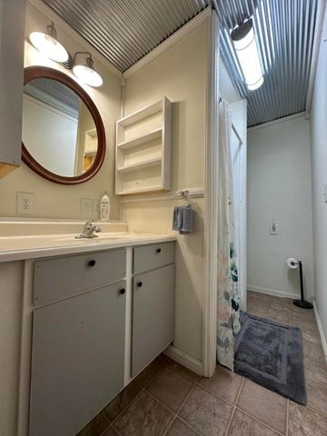 109 N Davis Avenue, Plainview, AR 72857