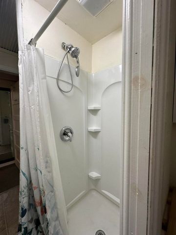 109 N Davis Avenue, Plainview, AR 72857