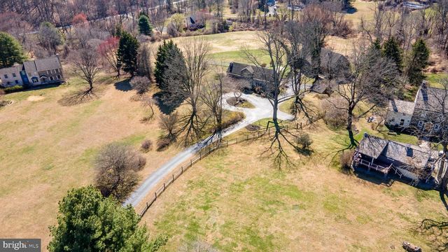 19 MEMEL DR, Thornton, PA 19373