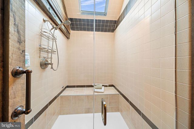 19 MEMEL DR, Thornton, PA 19373