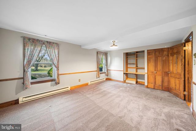 19 MEMEL DR, Thornton, PA 19373