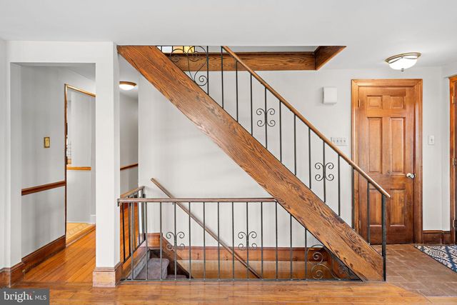 19 MEMEL DR, Thornton, PA 19373