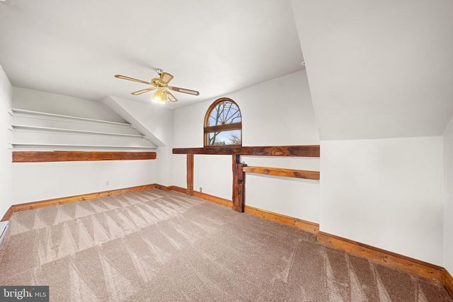 19 MEMEL DR, Thornton, PA 19373