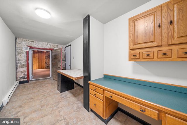 19 MEMEL DR, Thornton, PA 19373