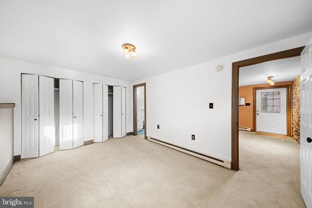 19 MEMEL DR, Thornton, PA 19373