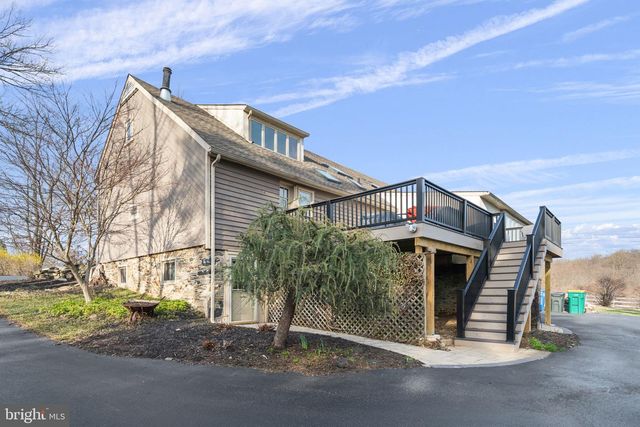19 MEMEL DR, Thornton, PA 19373