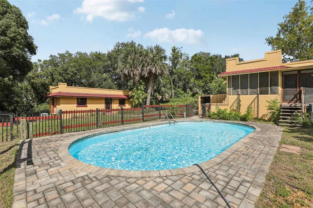 308 SUNNYSIDE DR, Leesburg, FL 34748