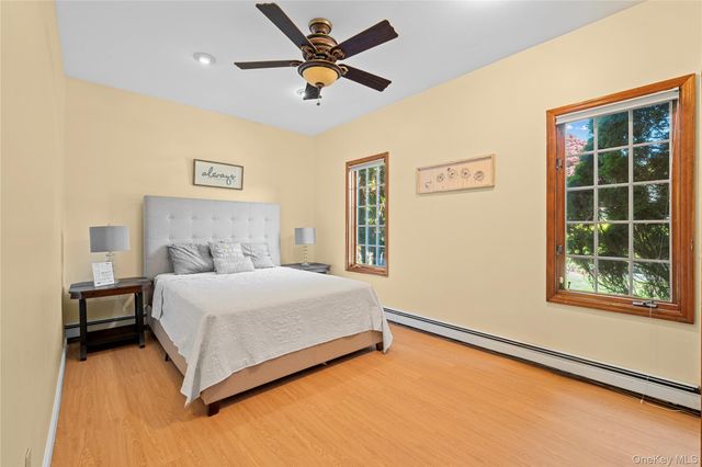 8 China Lane, Setauket, NY 11733
