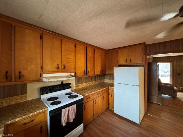 894 Traphill Mill Road, Traphill, NC 28685