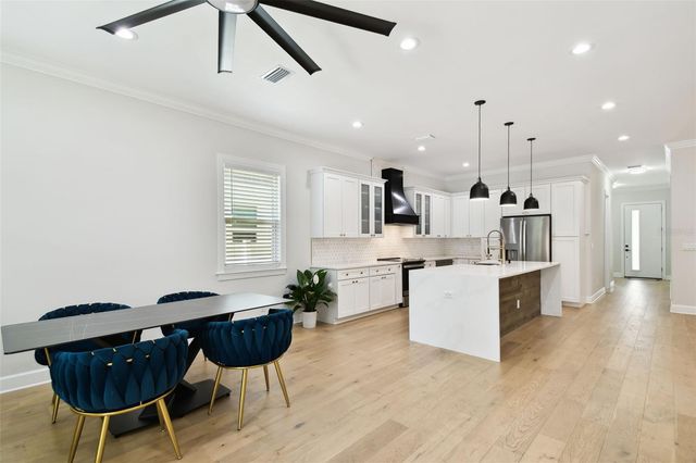 3106 W CHEROKEE AVENUE, Tampa, FL 33611