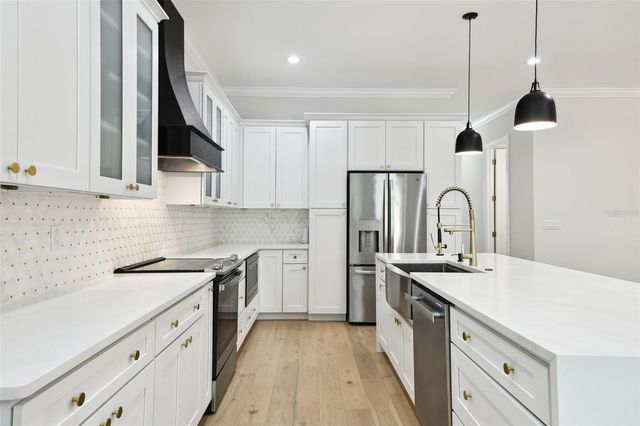 3106 W CHEROKEE AVENUE, Tampa, FL 33611