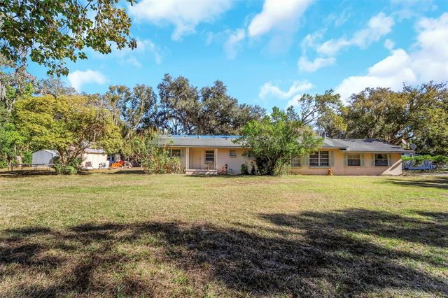17902 BURNSIDE ROAD, Lutz, FL 33548