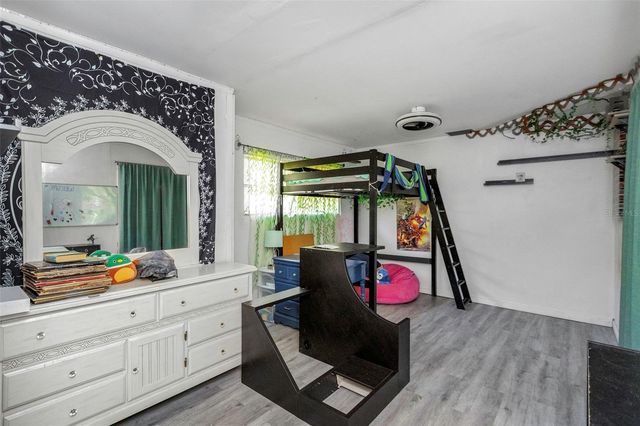 17902 BURNSIDE ROAD, Lutz, FL 33548