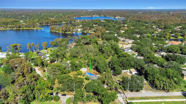 17902 BURNSIDE ROAD, Lutz, FL 33548