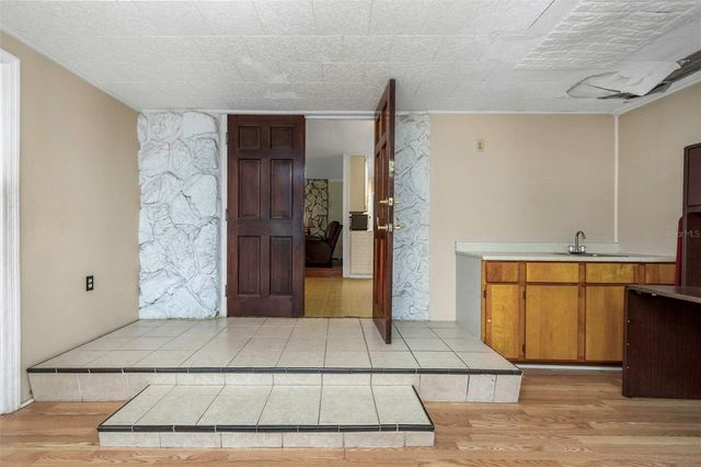 17902 BURNSIDE ROAD, Lutz, FL 33548