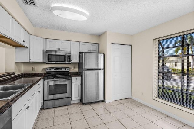 9112 SW 21st Court E, Boca Raton, FL 33428