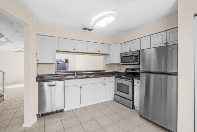 9112 SW 21st Court E, Boca Raton, FL 33428