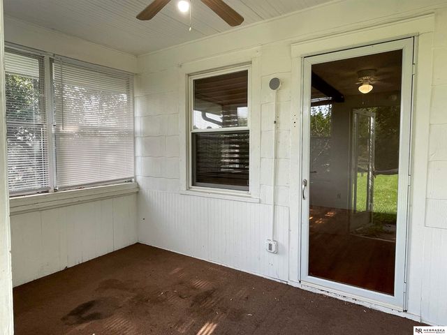 3049 Newport Avenue, Omaha, NE 68112