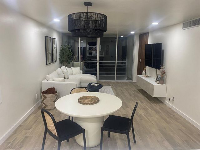 9471 Evergreen Place 301, Davie, FL 33324