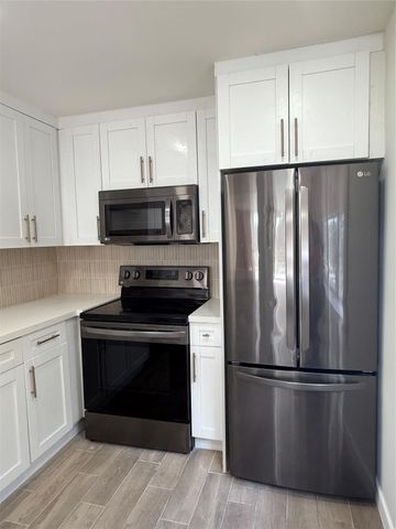 9471 Evergreen Place 301, Davie, FL 33324