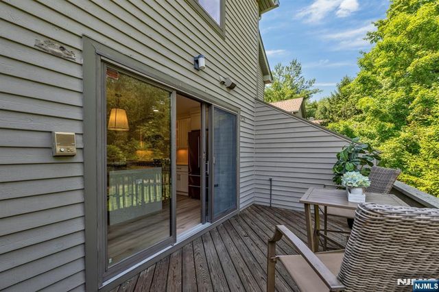 836 Hemlock Court T165, Norwood, NJ 07648
