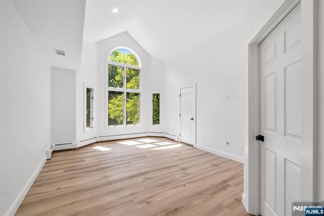 836 Hemlock Court T165, Norwood, NJ 07648
