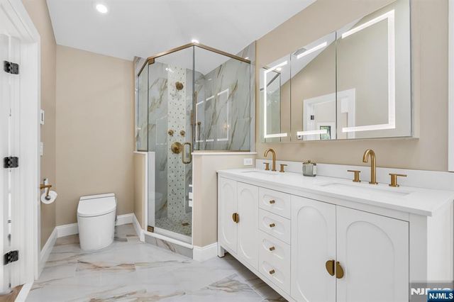 836 Hemlock Court T165, Norwood, NJ 07648