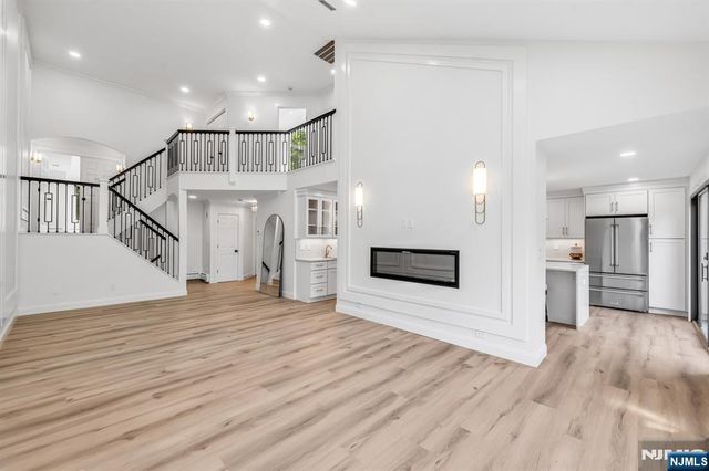 836 Hemlock Court T165, Norwood, NJ 07648