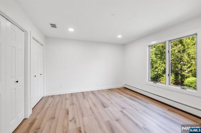 836 Hemlock Court T165, Norwood, NJ 07648