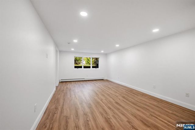 836 Hemlock Court T165, Norwood, NJ 07648