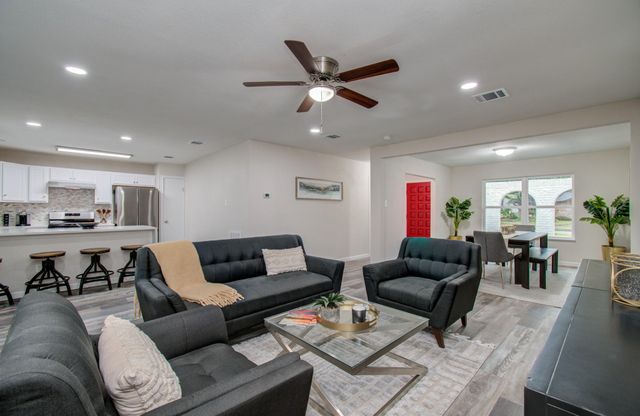 9406 Autauga Street, Houston, TX 77080