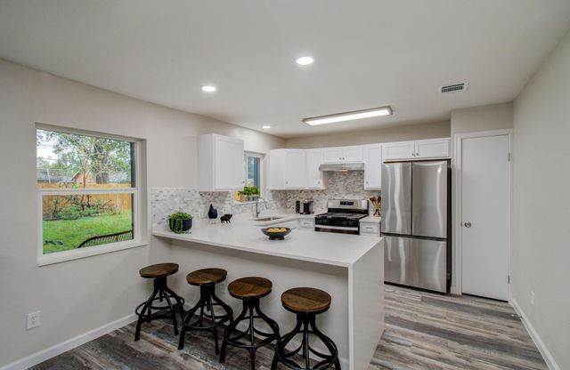 9406 Autauga Street, Houston, TX 77080