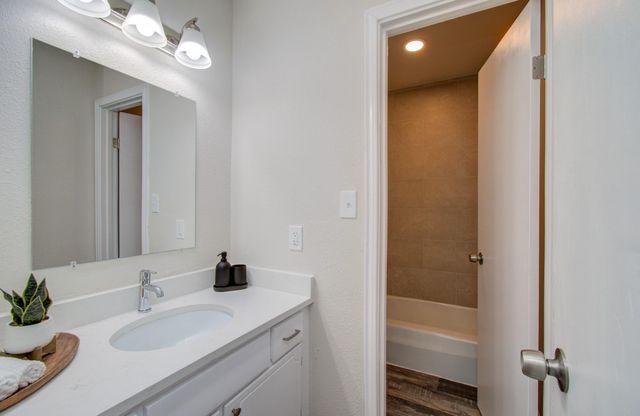 9406 Autauga Street, Houston, TX 77080