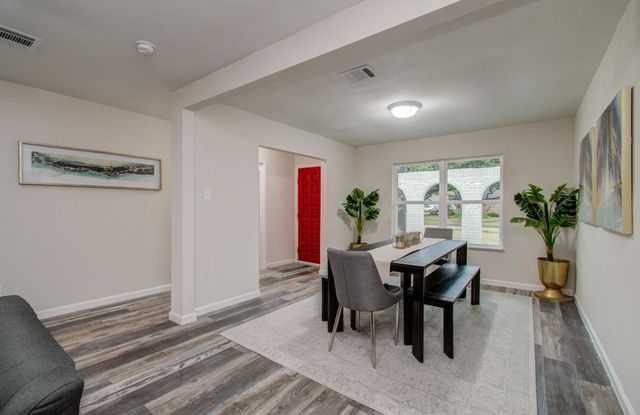 9406 Autauga Street, Houston, TX 77080