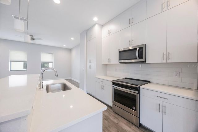 1330 W GRAY STREET 5, Tampa, FL 33606