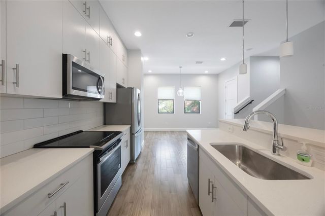 1330 W GRAY STREET 5, Tampa, FL 33606