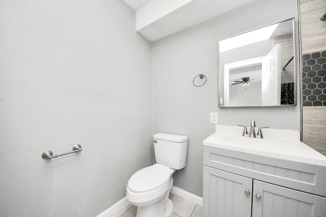 7919 Brays Street D, Houston, TX 77012