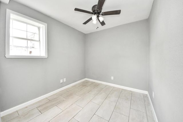 7919 Brays Street D, Houston, TX 77012