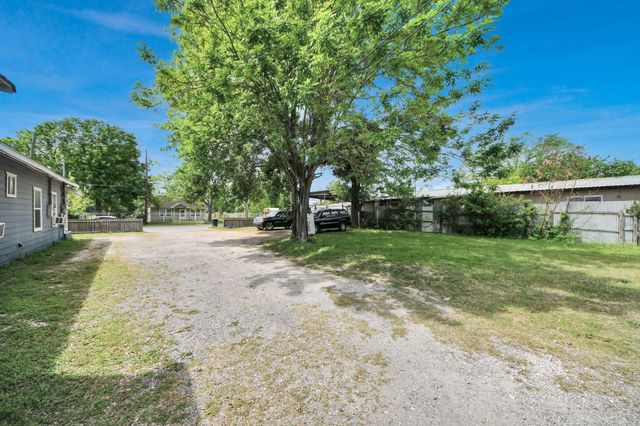 7919 Brays Street D, Houston, TX 77012