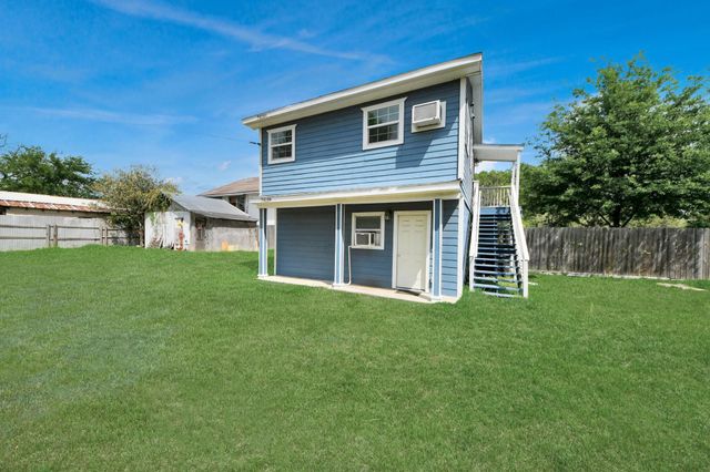 7919 Brays Street D, Houston, TX 77012