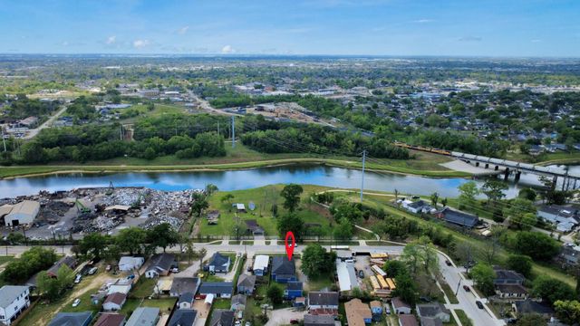 7919 Brays Street D, Houston, TX 77012