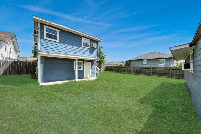 7919 Brays Street D, Houston, TX 77012