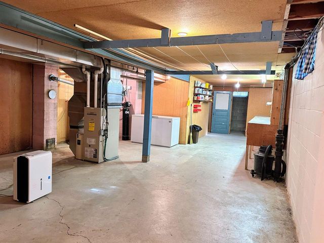 1202 S 9th Street, Prairie Du Chien, WI 53821