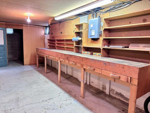 1202 S 9th Street, Prairie Du Chien, WI 53821