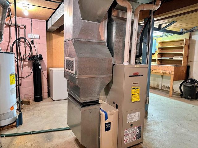 1202 S 9th Street, Prairie Du Chien, WI 53821