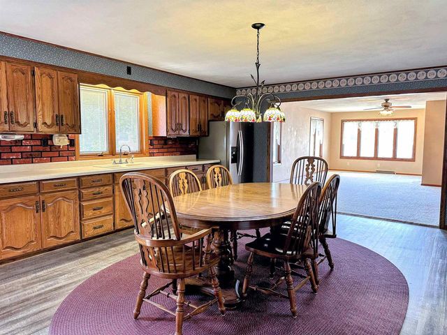 1202 S 9th Street, Prairie Du Chien, WI 53821