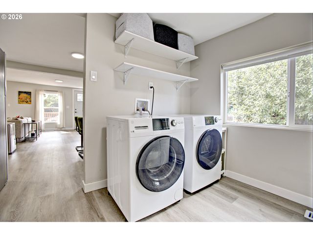 8425 N SWENSON St, Portland, OR 97203