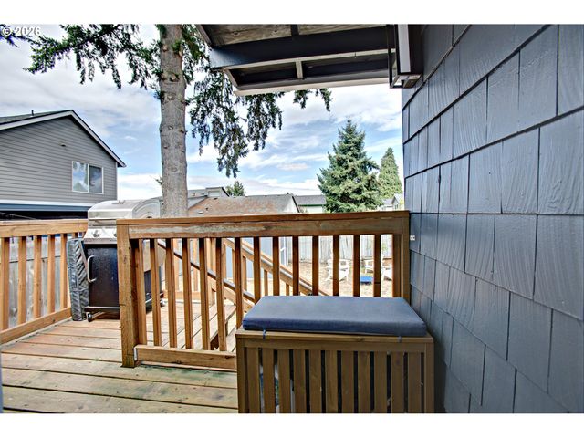 8425 N SWENSON St, Portland, OR 97203