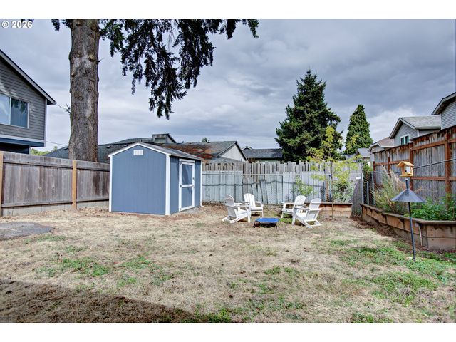 8425 N SWENSON St, Portland, OR 97203