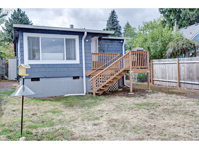 8425 N SWENSON St, Portland, OR 97203